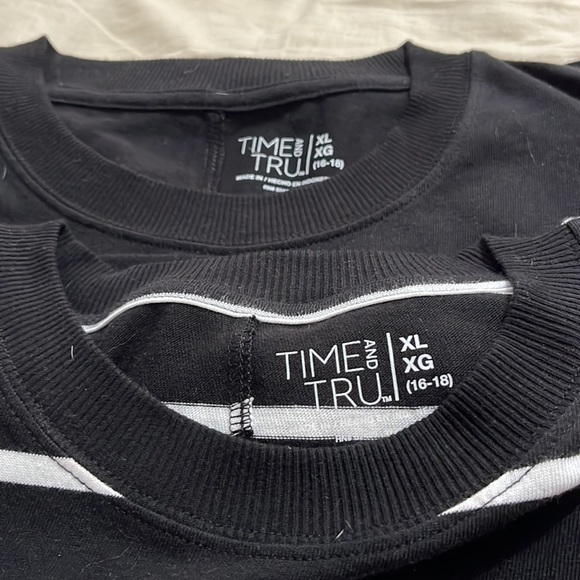 2 NWT Women’s Dressss. Both are size X-LARGE 16-18. - Picture 4 of 4